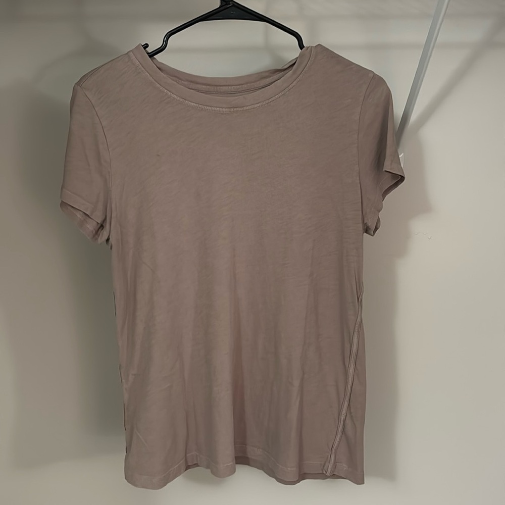 Athleta T shirt